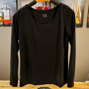 🦄 3 for $15Loft super soft long sleeved shirt